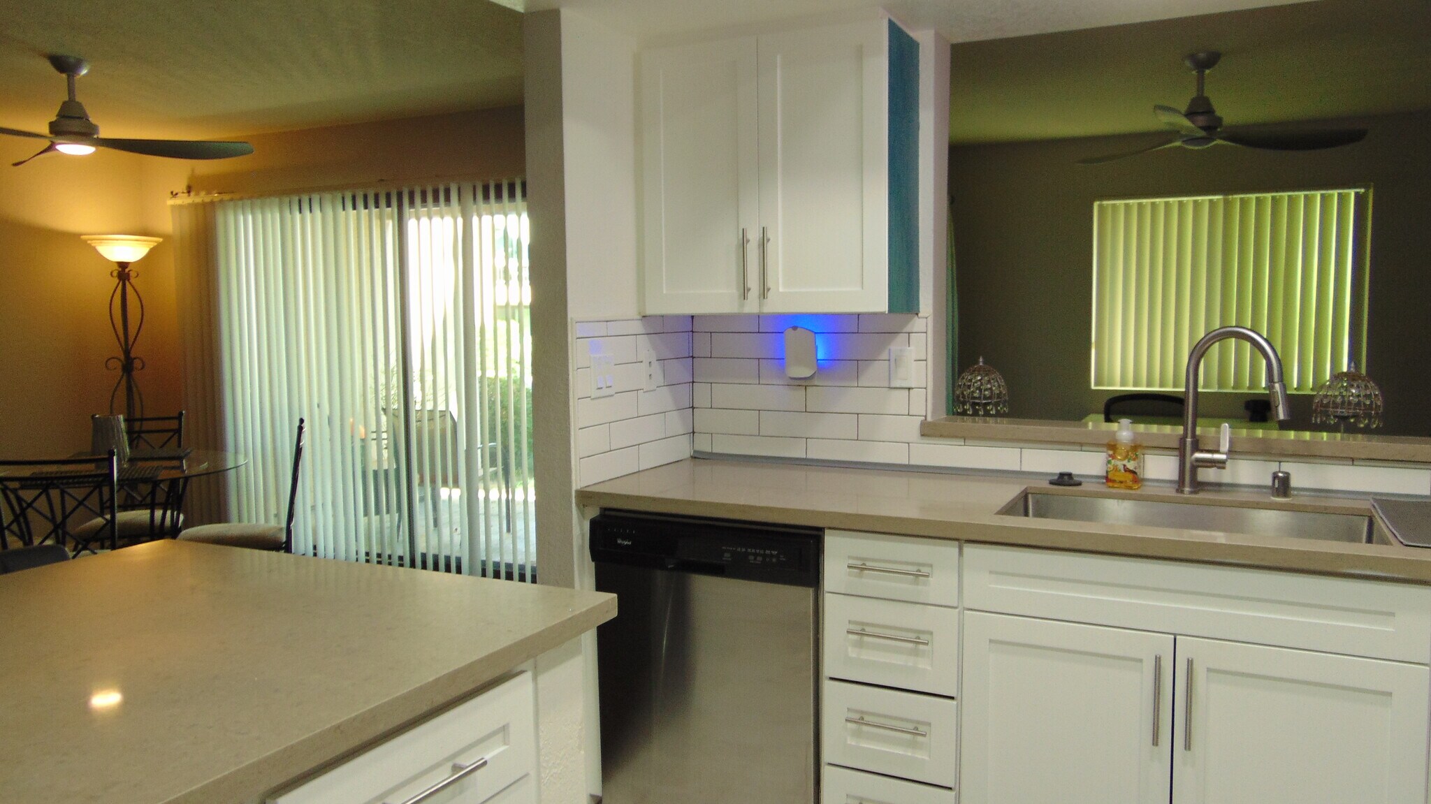 Building Photo - 35200 Cathedral Canyon Dr