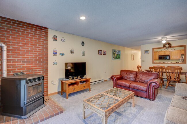 Building Photo - 23 Northbrook Cir