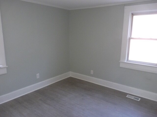 Building Photo - 105 Francis St