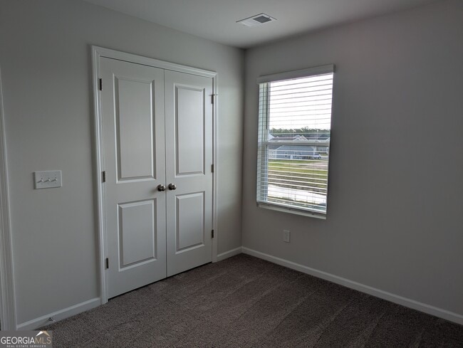 Building Photo - 115 Stillhouse Dr