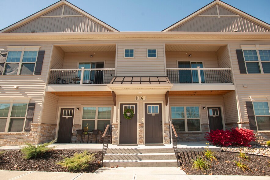 Building Photo - Silo Pointe Apartments