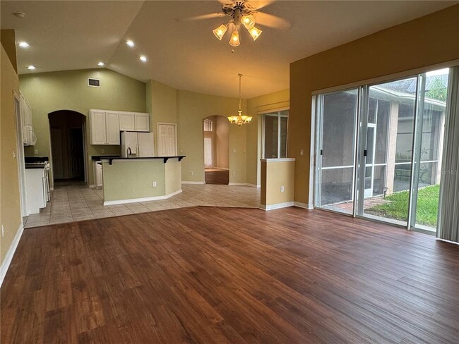 Building Photo - 10207 Quails Landing Ave