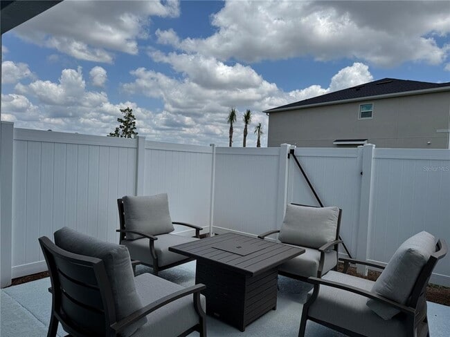 Building Photo - 15003 White Pearl Rd