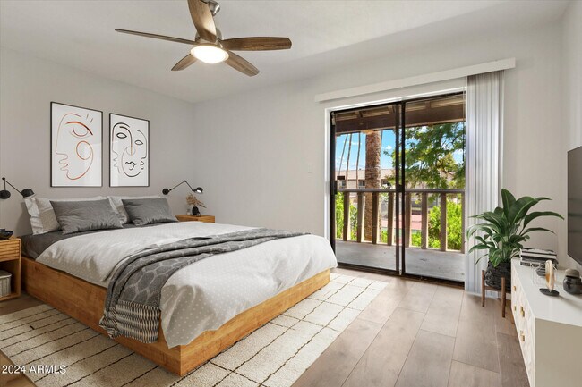 Building Photo - 8649 E Royal Palm Rd