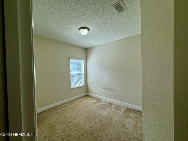 Building Photo - 289 Spring Park Ave