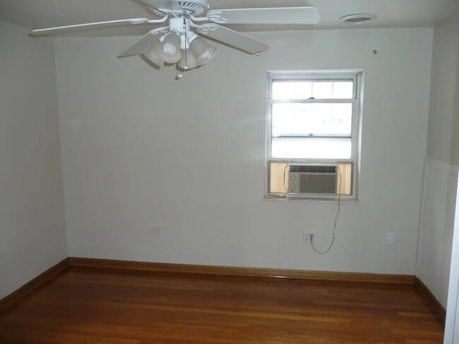 Building Photo - 269 Wilson Ave