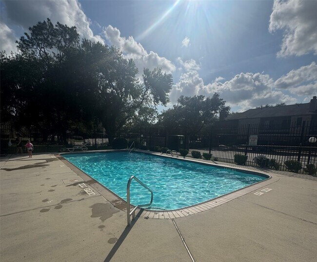 Building Photo - 10555 Turtlewood Ct