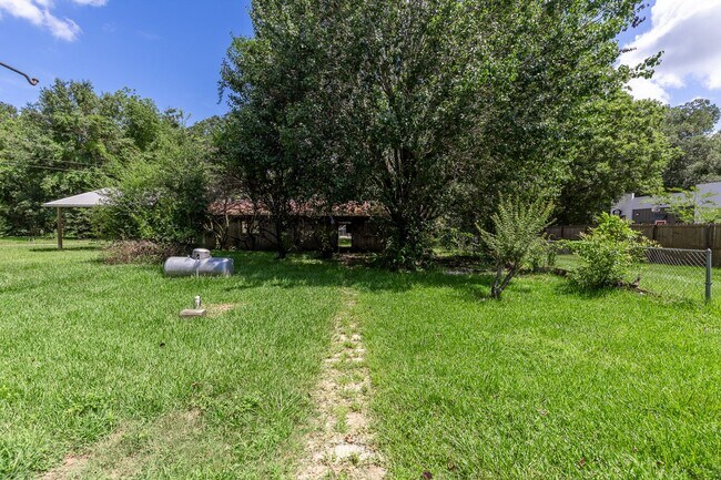 Building Photo - Charming Daphne 3 bedroom on County Road 6...