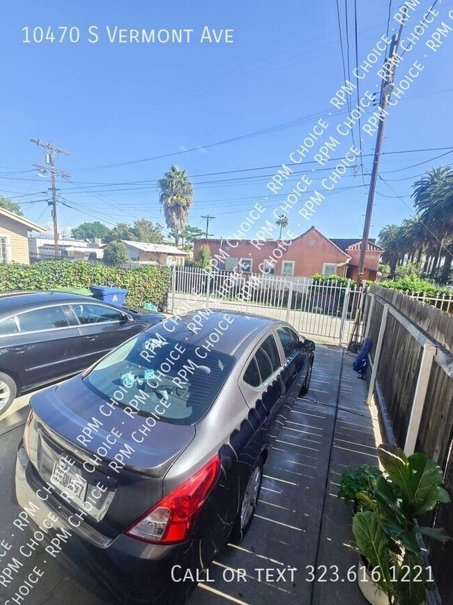 Building Photo - 10470 S Vermont Ave