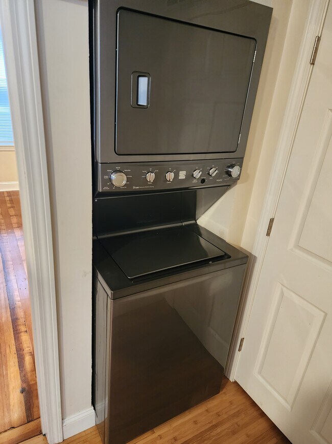 Building Photo - 117 Florida St