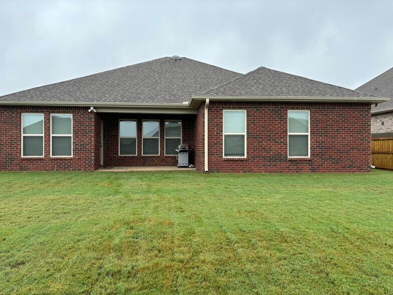 Building Photo - 12794 Hudbug Dr