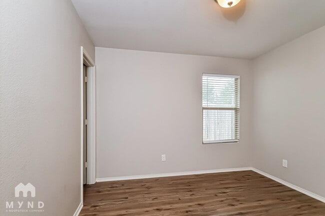 Building Photo - 1819 Sea Gull Dr