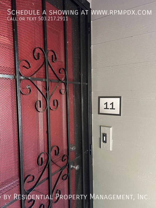 Building Photo - 12618 NW Barnes Rd