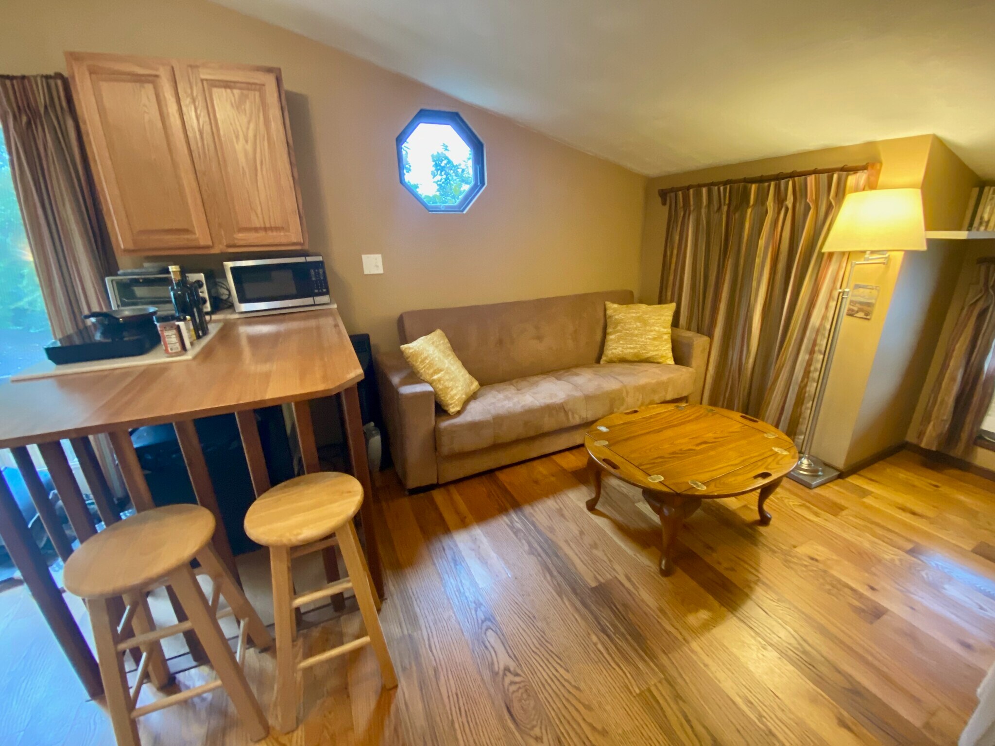 Building Photo - 9 Unaka Ave