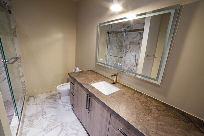 Building Photo - Rhine House Lofts