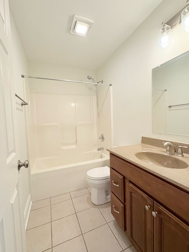 Building Photo - 129 Forever Ct