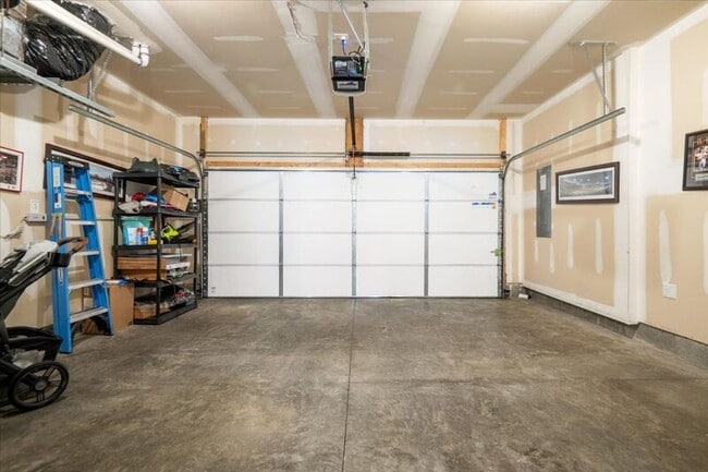 Building Photo - 18 Shiplock Row