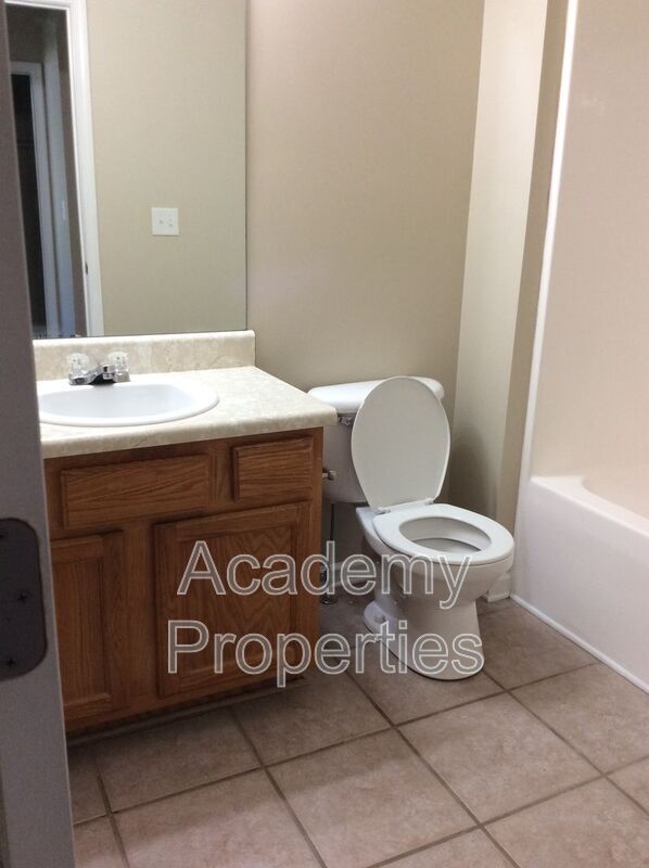 Building Photo - 4143 High Park Ln