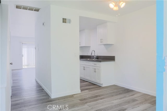 Building Photo - 2709 S Baker St