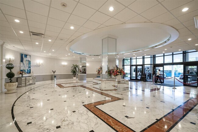Building Photo - 3800 S Ocean Dr