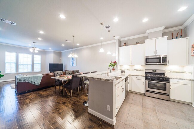 Building Photo - 4208 Old Spanish Trl