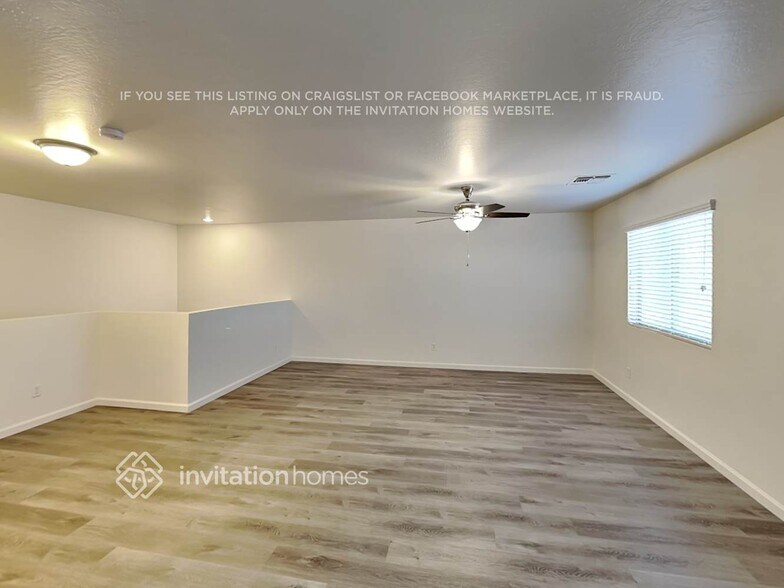 Building Photo - 15996 W Watkins St