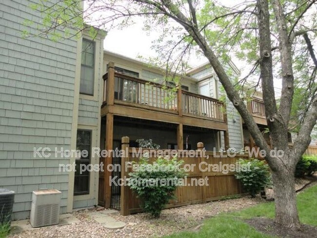 Building Photo - 12013 W 58th Pl