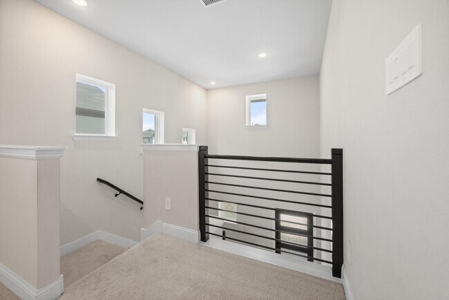 Building Photo - 10838 Downy Cup Dr