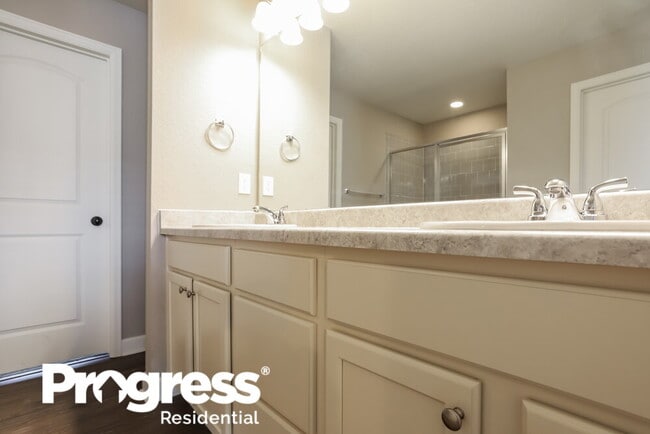 Building Photo - 9763 Uravan St