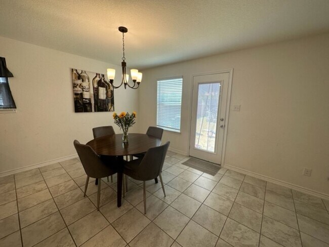 Building Photo - Coming soon... Beautiful 3 bedroom 2 bath ...