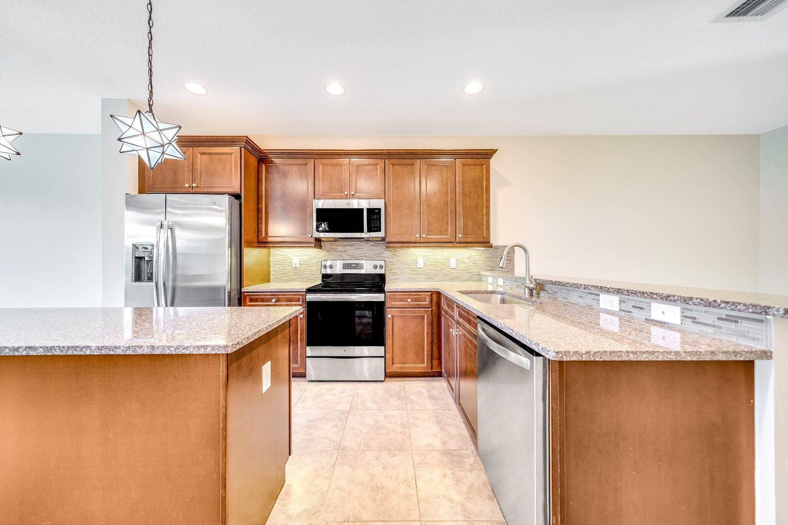 Building Photo - 4543 Tara Cove Way