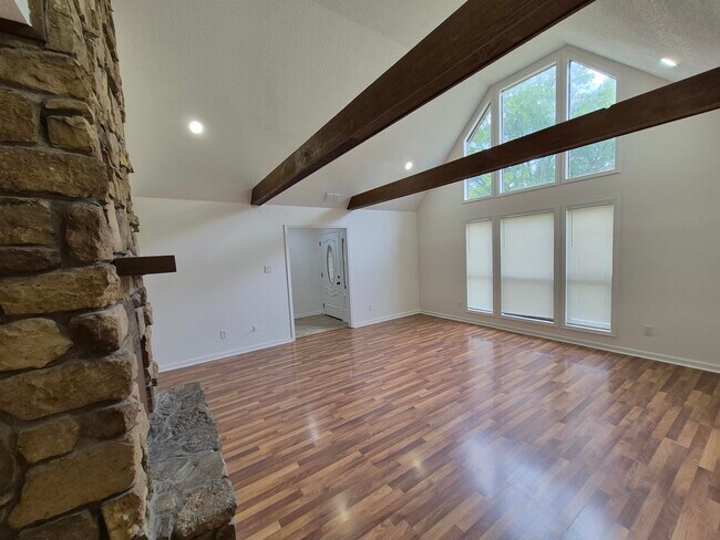 Building Photo - 5657 Heartwood Dr