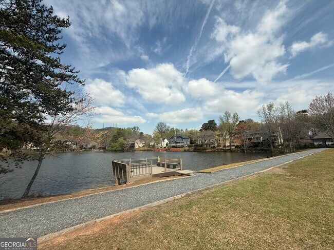 Building Photo - 4229 N Mountain Rd NE