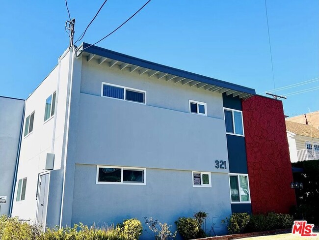 Primary Photo - 321 Lincoln Ave