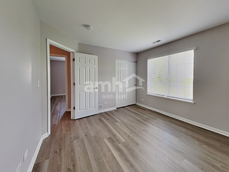Building Photo - 312 Evergreen Cir