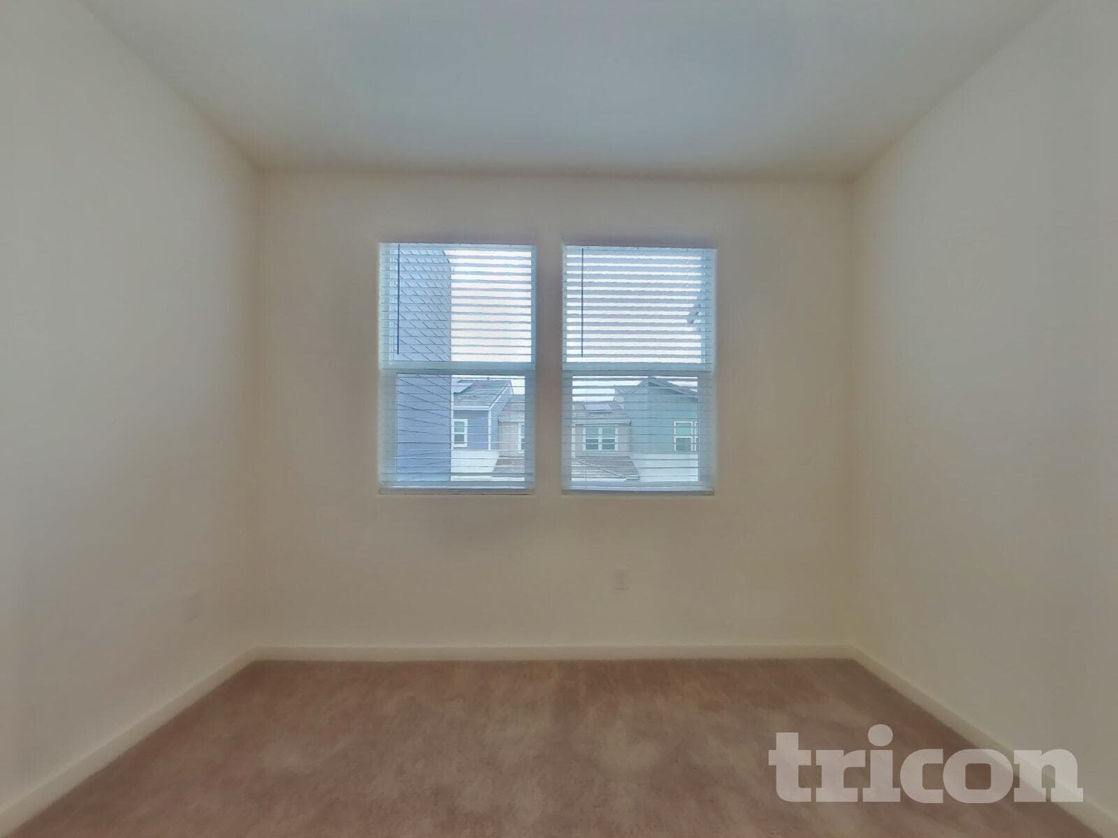 Building Photo - 2042 Delta Vw Ave