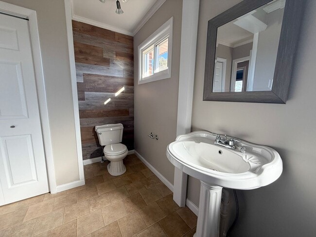 Building Photo - Spacious 3 Bedroom Home with Limited-Time $500 Move-In Special