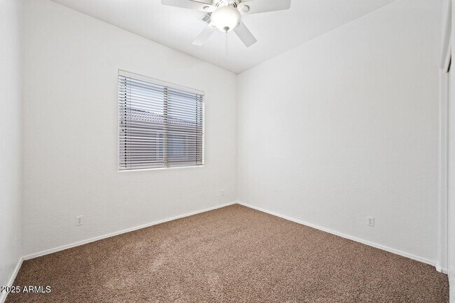 Building Photo - 1225 N 36th St