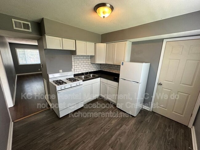 Building Photo - 3124 N 55th St