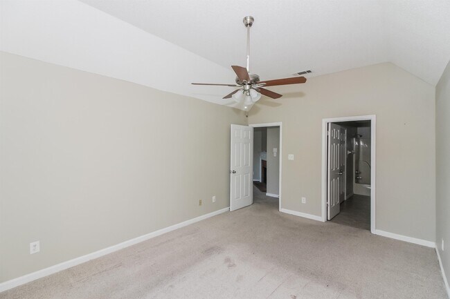 Building Photo - 5521 April Forest Dr