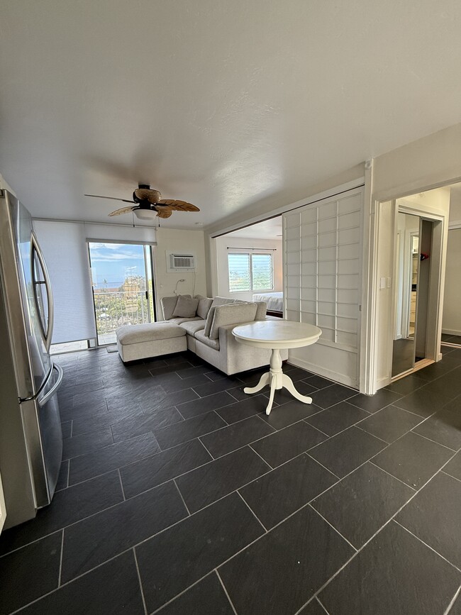 Building Photo - 75-5766-5766 Kuakini Hwy