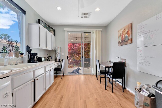 Building Photo - 8557 Lost Gold Ave