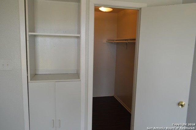 Building Photo - 7536 Oak Chase