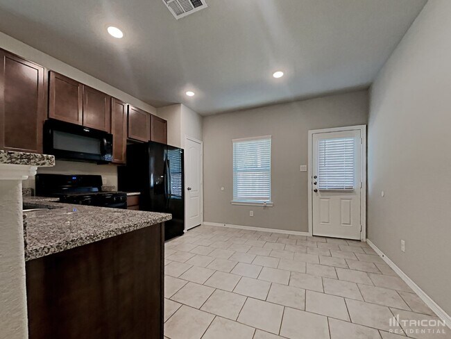 Building Photo - 25949 Northpark Birch Dr