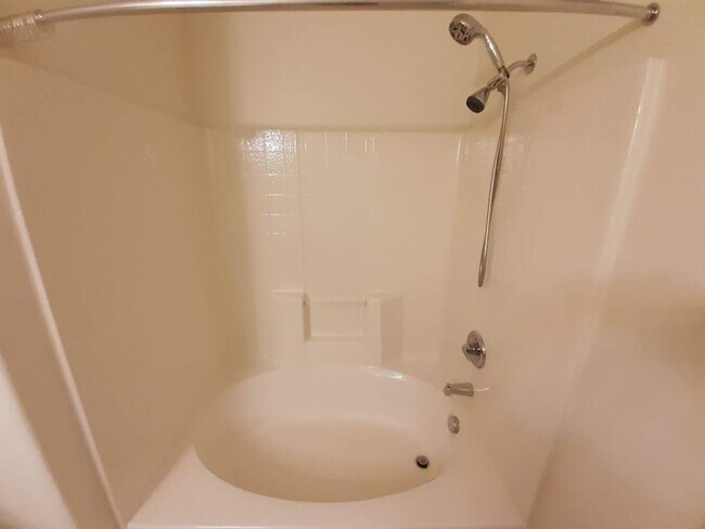 Building Photo - 2 BED/ 2 BATH CONDO LOCATED IN THE SOUTHWEST!