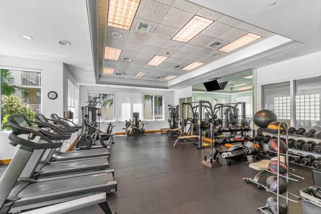 Building Photo - 99 SE Mizner Blvd