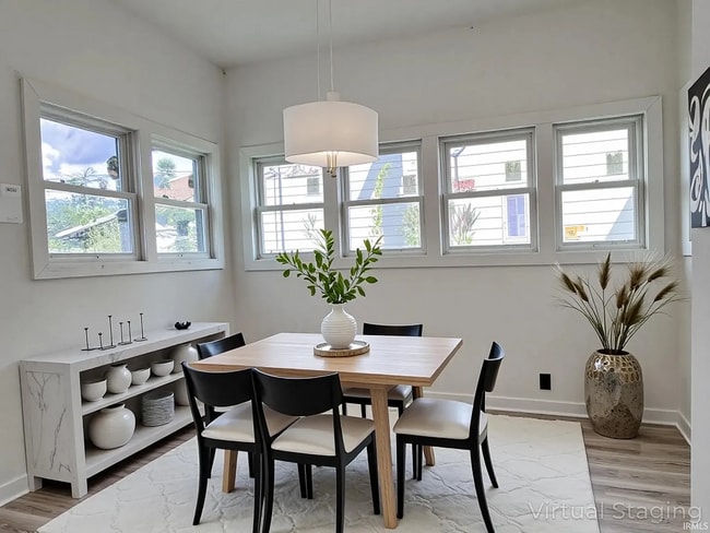 Building Photo - 733 S Armstrong St