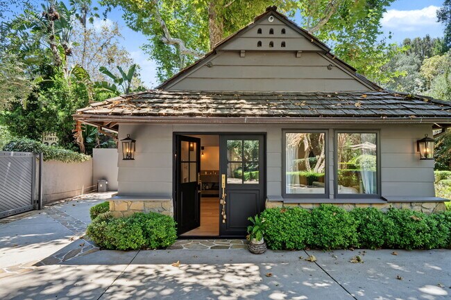 Building Photo - 575 N Beverly Glen Blvd