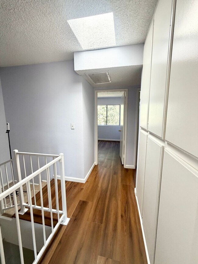Building Photo - 204 La France Ave