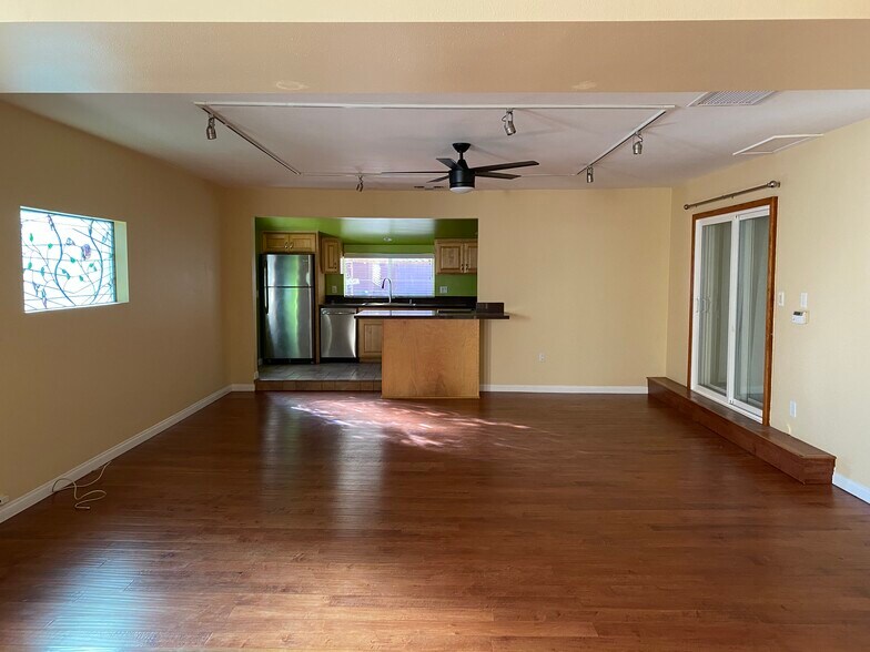 Building Photo - 22284 Buenaventura St